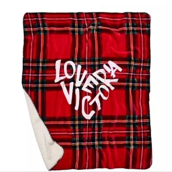 Victoria's Secret Other - Love Victoria 50 x 60 plaid fleece sherpa Christmas blanket